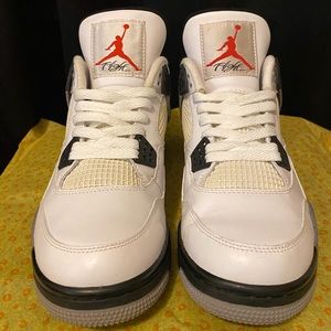 2012 Air Jordan 4 "White/Cement” Size 9 (Used)
